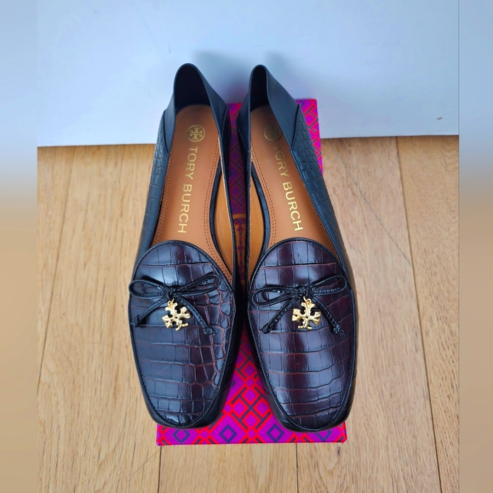 NEW! Tory Burch Tory Charm Loafers